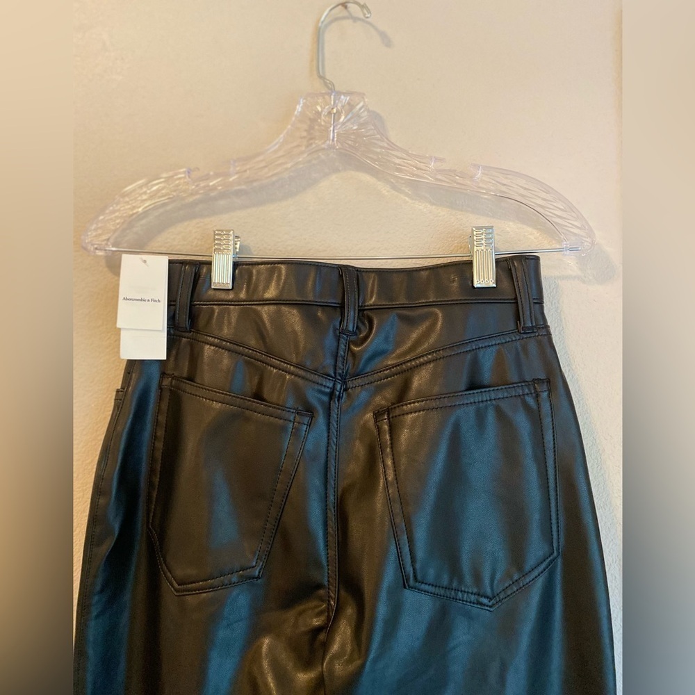 NWT Abercrombie & Fitch 26 Black Leather 90s Straight Ultra High Rise Pants G15 - Picture 6 of 10